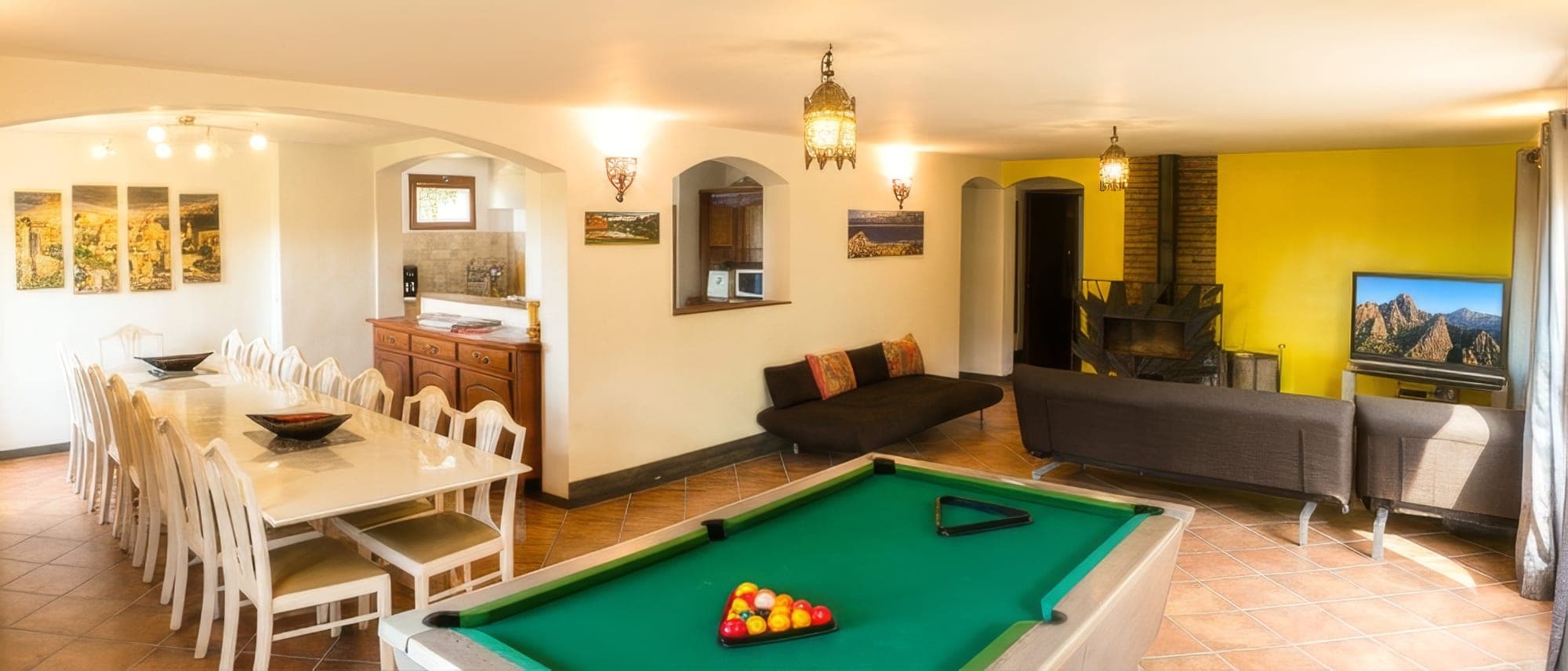 Large T3 apartment classified 4*, 140 m², private garden 360 m², billiards — 1